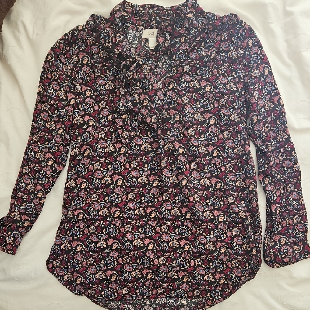 LOFT Petites Black and Purple Floral Blouse Small
